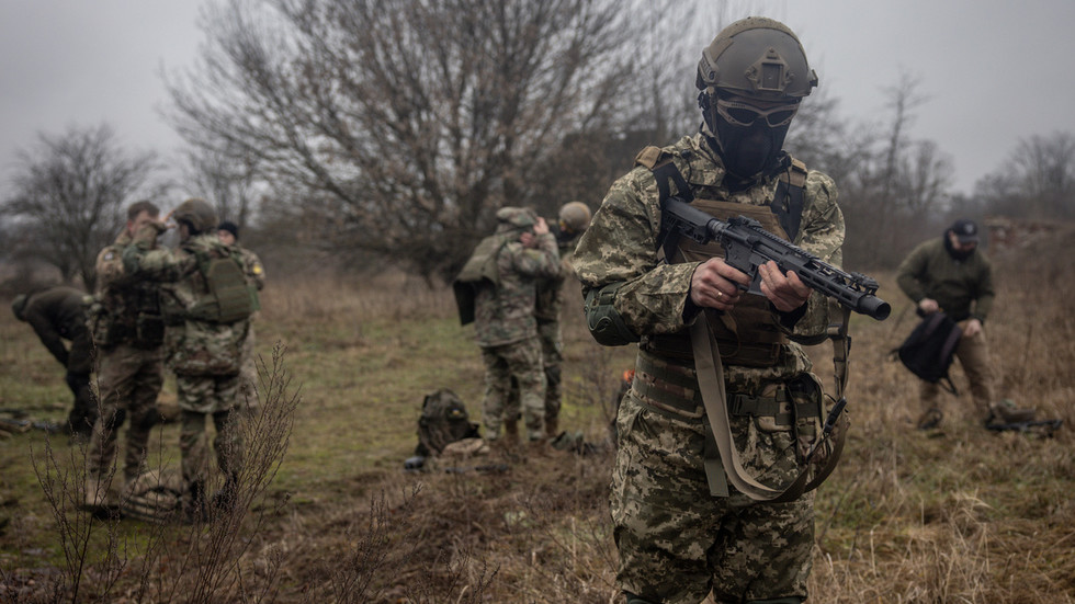 biden-ukraine-teenagers-draft