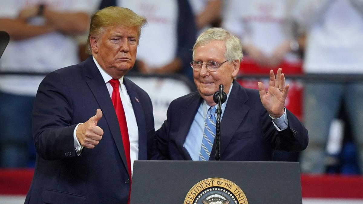 mitch-mcconnell-standing-ovation-trump